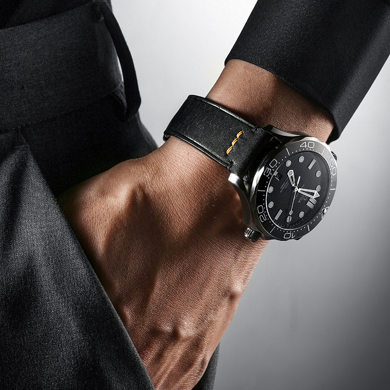 Black Pilot Pueblo Leather Strap